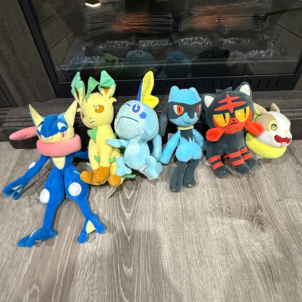 Pokemon Center Plush Lot Greninja Leafeon Sobble Riolu Litten Yamper 6pc Set